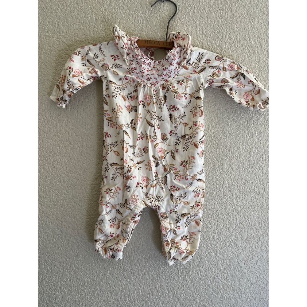 Old Navy Floral One Piece Baby Size 6-12 Months